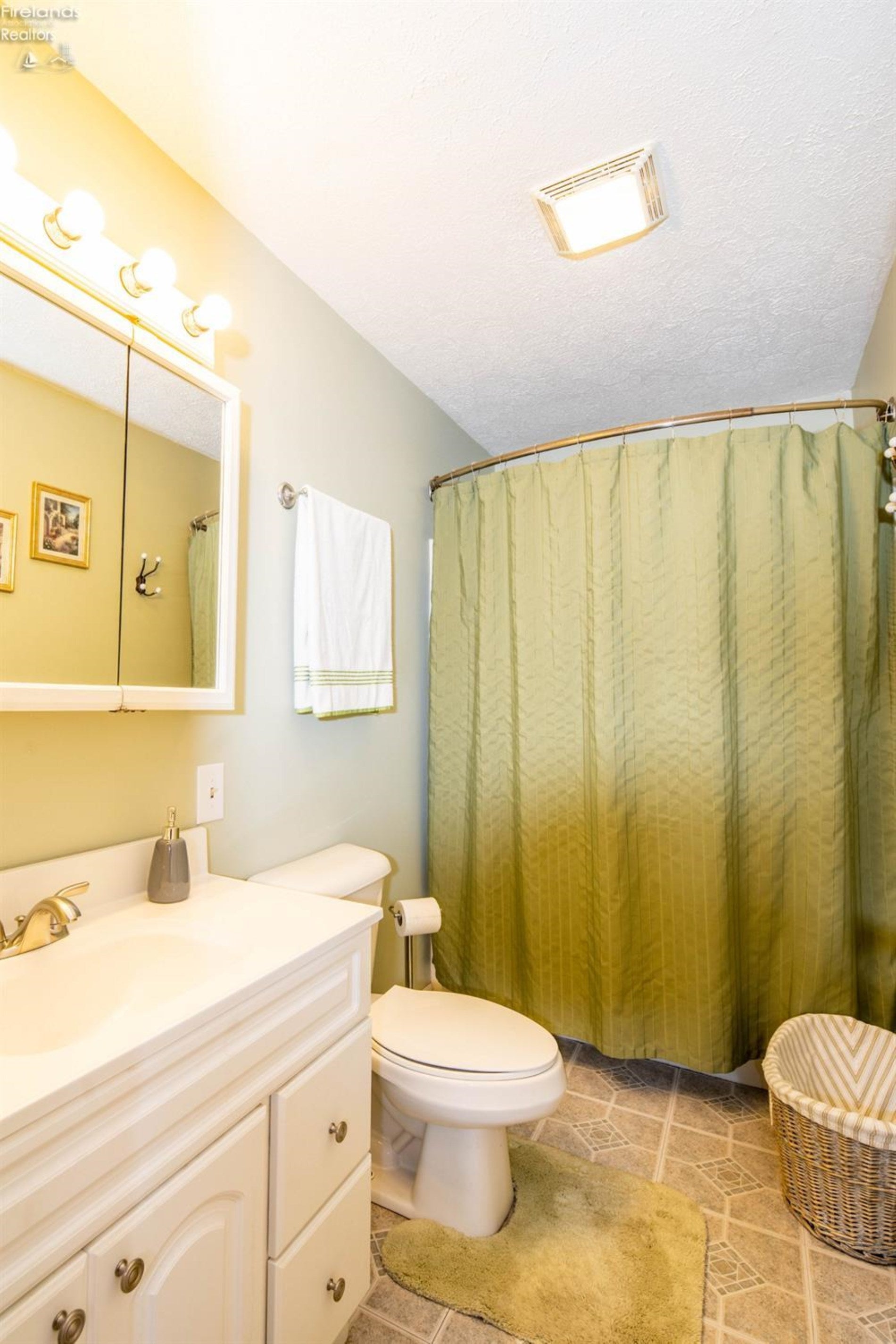 825 Everett Road Fremont, OH 43420 - Photo 9 of 20 Gallery Image 9