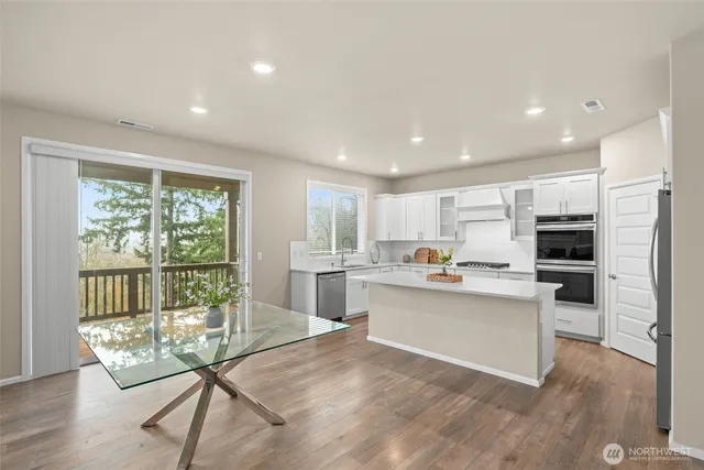 $700,000 | 10408 Treasure Drive Northwest, Silverdale, WA 98383