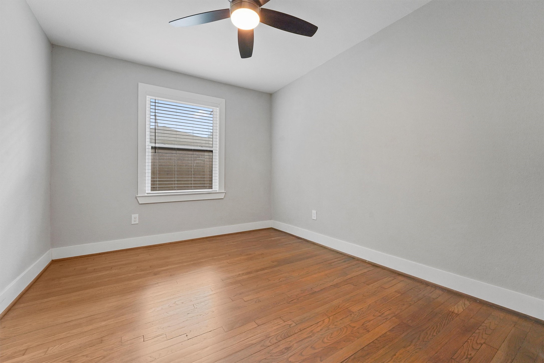 4614 Carleen Road Houston, TX 77092 - Photo 23 of 30 Gallery Image 23