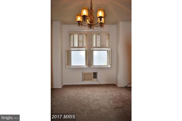 6809 Dunhill Road Baltimore, MD 21222 - Photo 10 of 12 Dining Room
