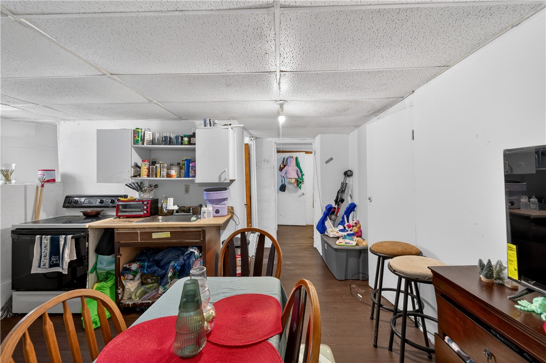 206 Hanover Street Providence, RI 02907 - Photo 5 of 19