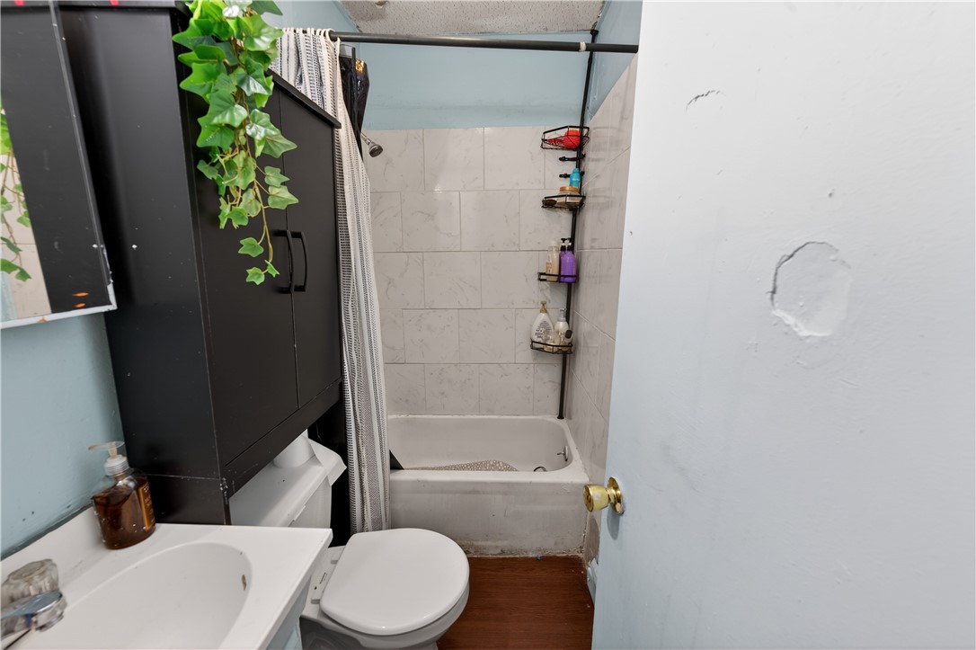 206 Hanover Street Providence, RI 02907 - Photo 9 of 19