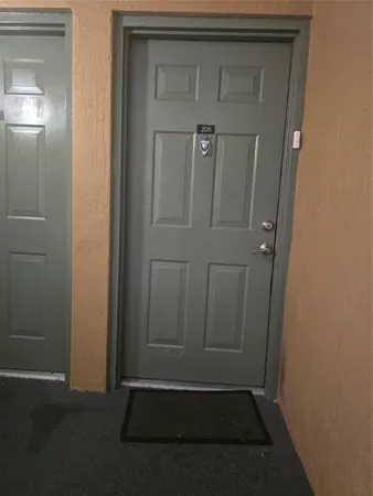 $2,600 | 7970 North Nob Hill Road, Unit 205, Tamarac, FL 33321