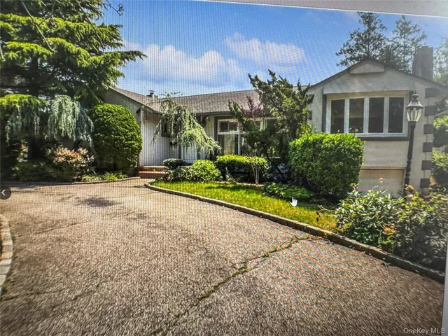$4,500 | 571 Richmond Road, East Meadow, NY 11554