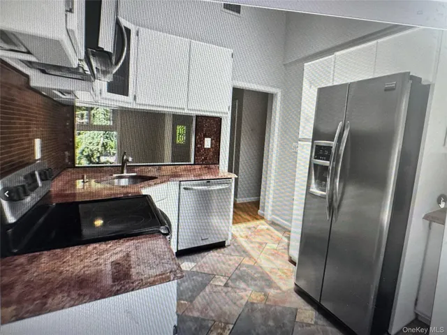 $4,500 | 571 Richmond Road, East Meadow, NY 11554