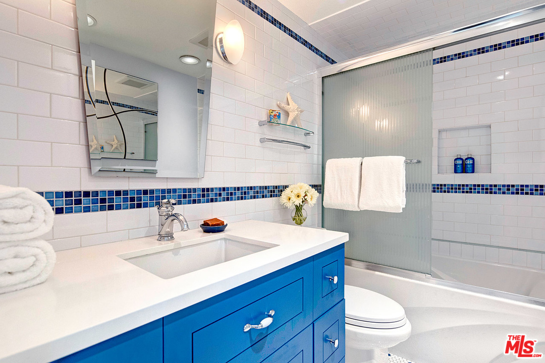 7507 Alpine Way Tujunga, CA 91042 - Photo 14 of 24 Gallery Image 14