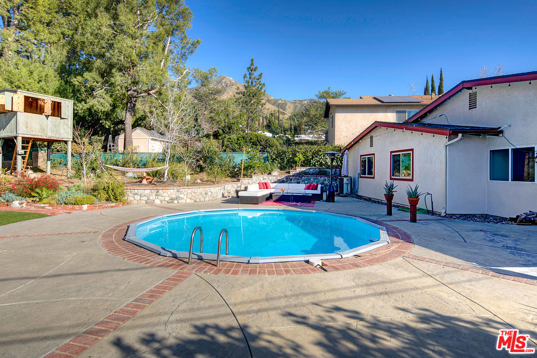 7507 Alpine Way Tujunga, CA 91042 - Photo 22 of 24 Gallery Image 22