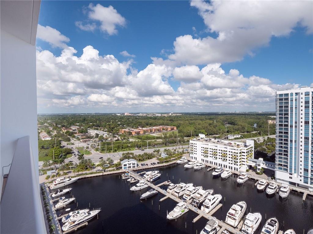 17111 Biscayne Boulevard North Miami Beach, FL 33160 - Photo 20 of 37