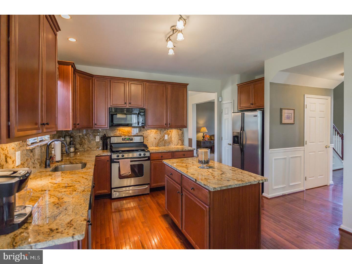 263 Jennings Way Mickleton, NJ 08056 - Photo 2 of 25 Gallery Image 2