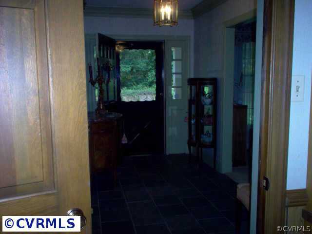 9201 Cardiff Road Richmond, VA 23236 - Photo 5 of 8 a view of elevator