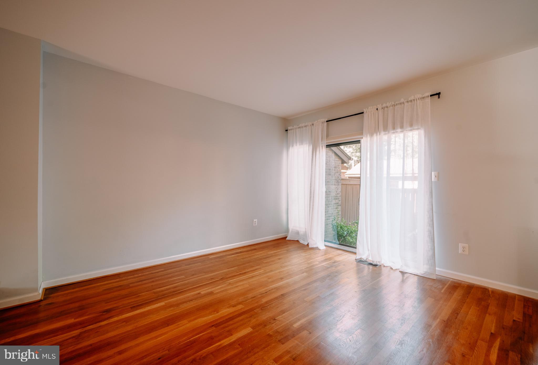 11965 Greywing Court Reston, VA 20191 - Photo 11 of 64 Gallery Image 11