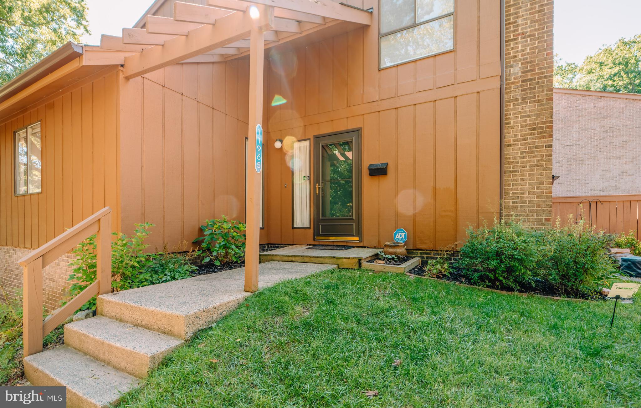11965 Greywing Court Reston, VA 20191 - Photo 3 of 64 Gallery Image 3