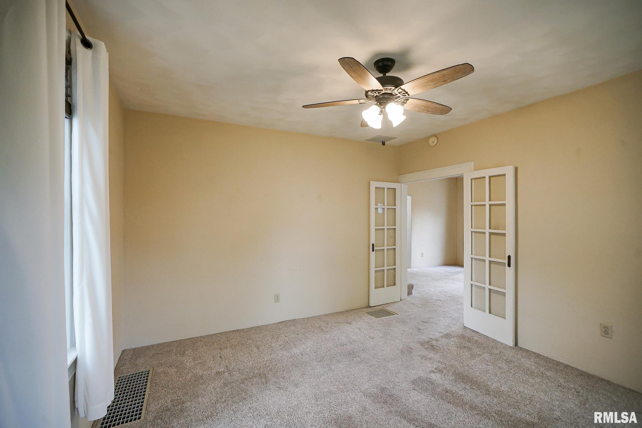 914 Henrietta Street Pekin, IL 61554 - Photo 25 of 61