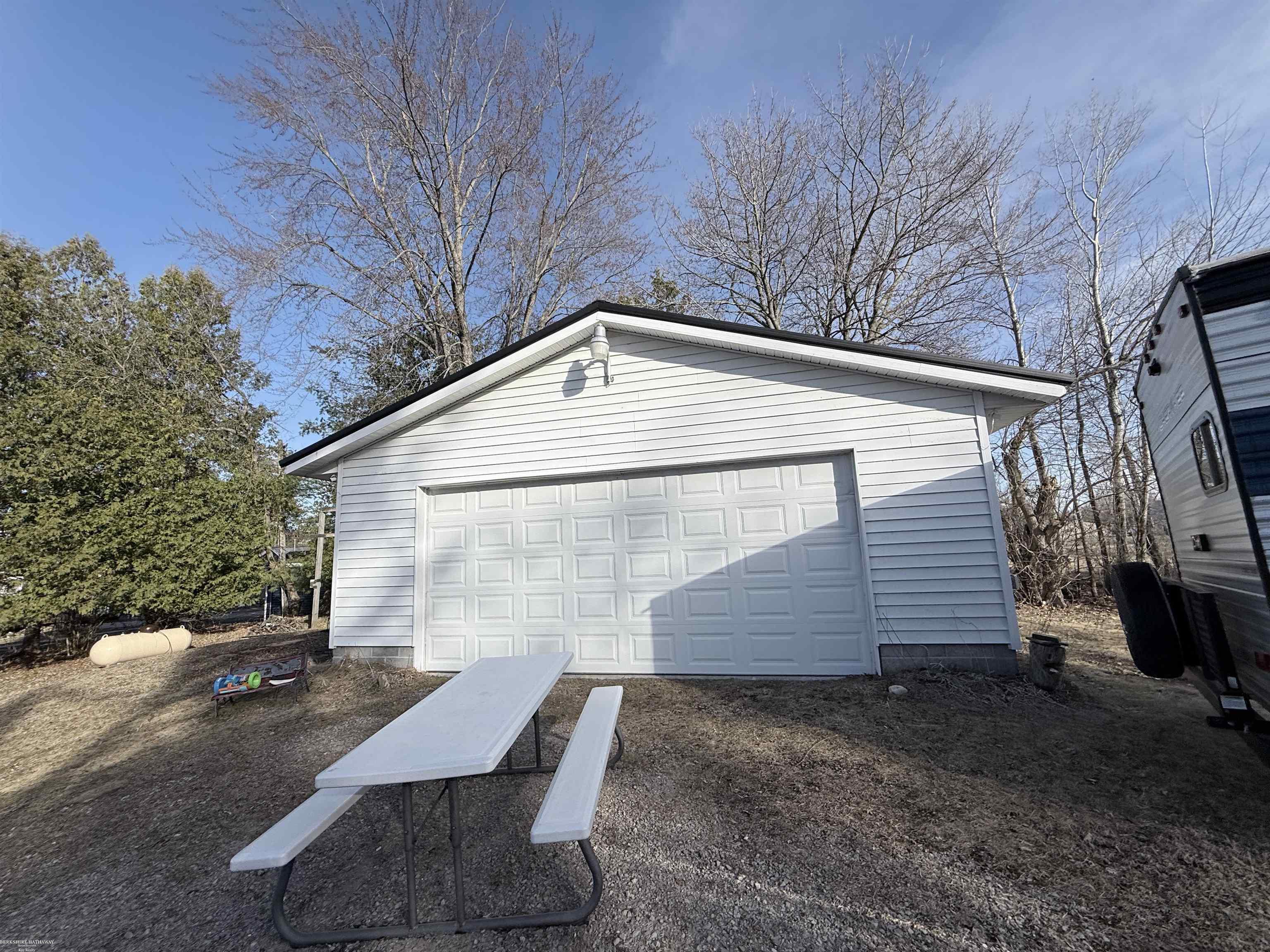 4978 Long Lake Road Hale, MI 48739 - Photo 8 of 47