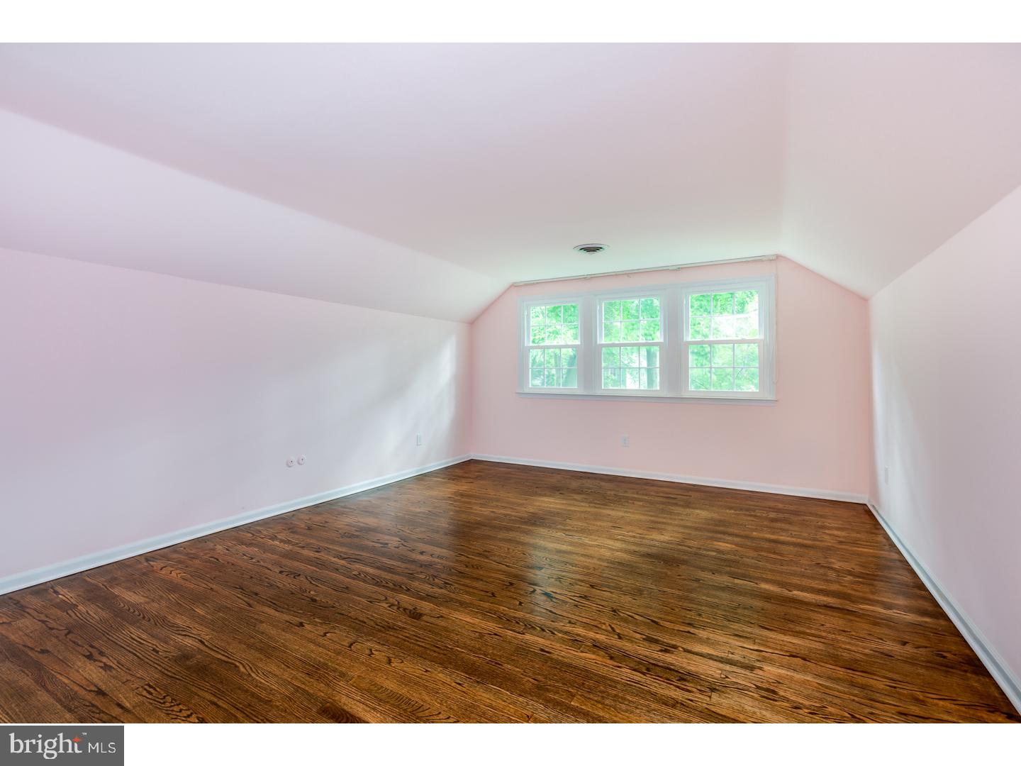 12 Dunbarton Road Cherry Hill, NJ 08003 - Photo 21 of 25 Bedroom 5