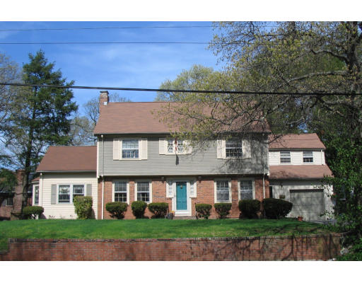 6 Longwood Road Milton, MA 02186 - Photo 1 of 10 Gallery Image 1
