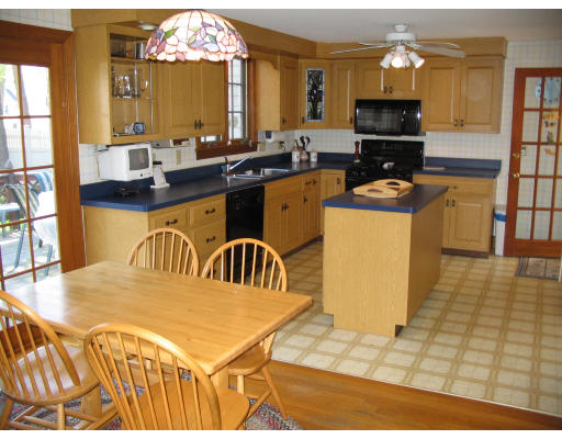 6 Longwood Road Milton, MA 02186 - Photo 6 of 10 Gallery Image 6