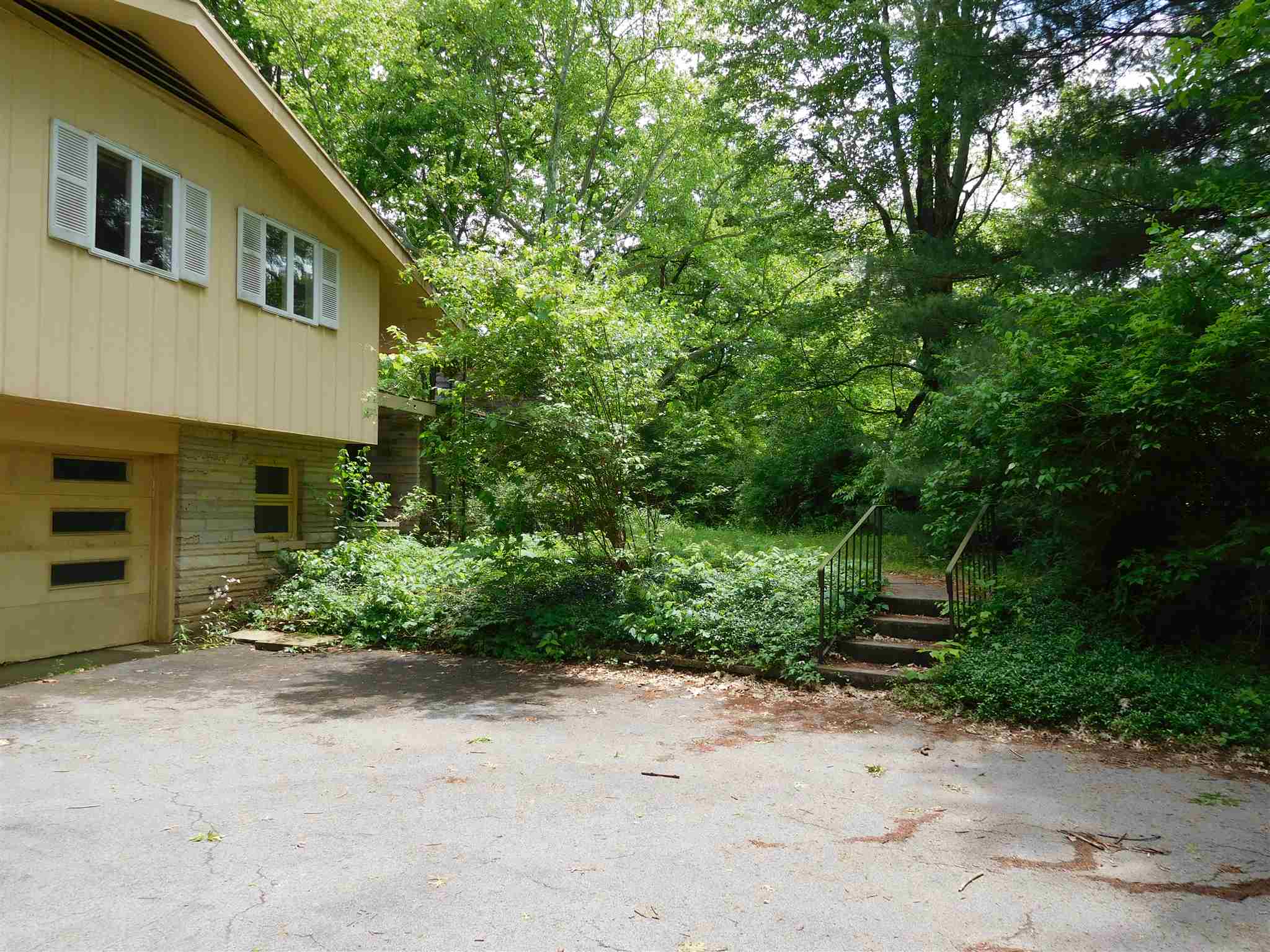 3808 North Maple Grove Road Bloomington, IN 47404 - Photo 5 of 21