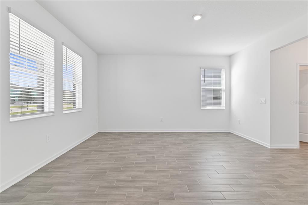 6446 Limberpine Alley St. Cloud, FL 34771 - Photo 3 of 32