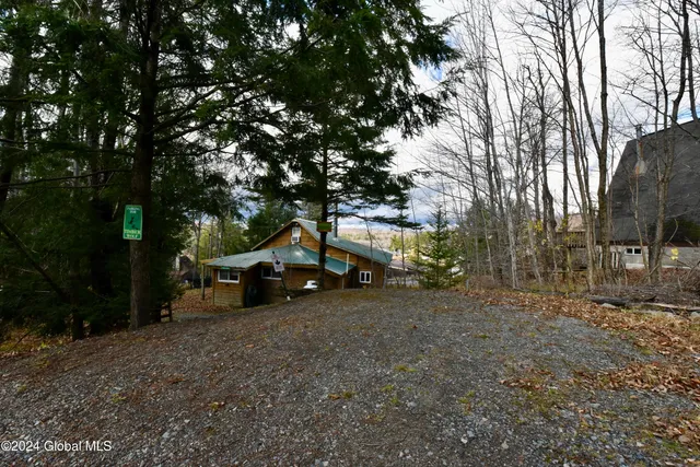 $219,900 | 2 Mountain Street, Greenfield, NY 12850