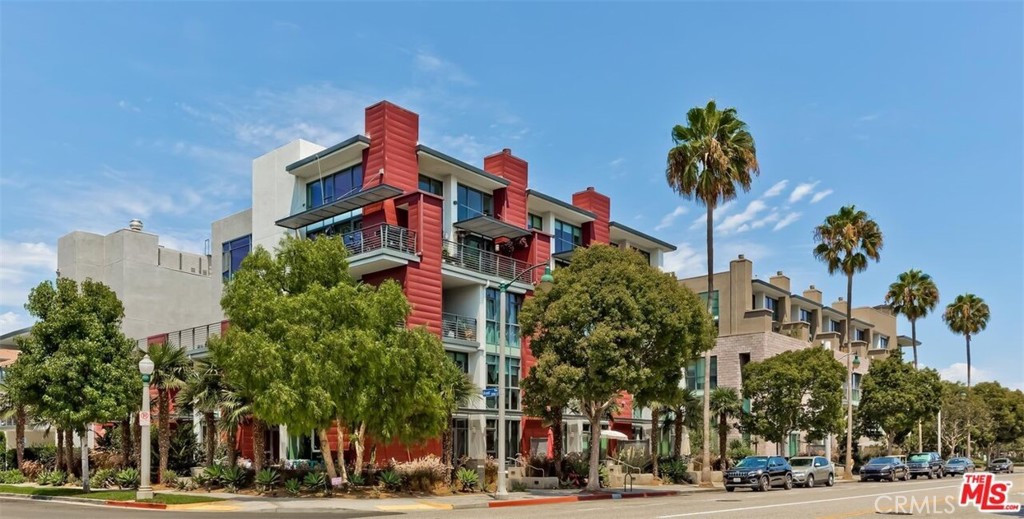 13045 Pacific Promenade, Unit 103 Los Angeles, CA 90094 - Photo 15 of 27