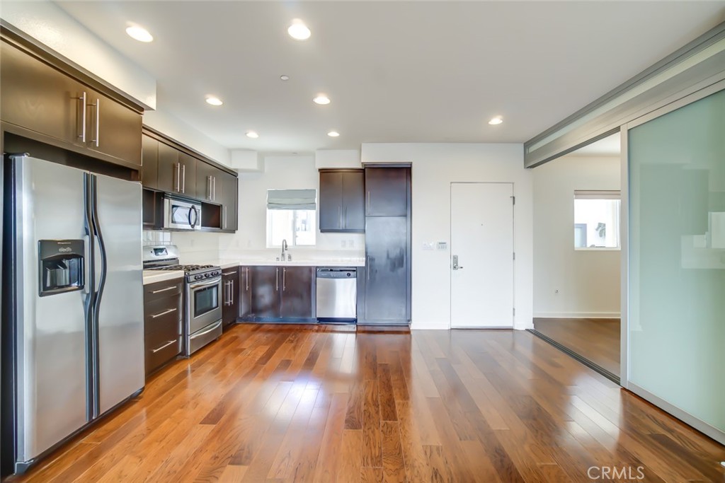 13045 Pacific Promenade, Unit 103 Los Angeles, CA 90094 - Photo 4 of 27