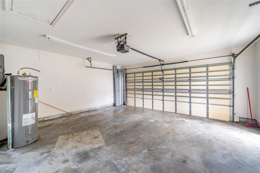 7205 Hibiscus Road Fort Pierce, FL 34951 - Photo 18 of 18 a view of empty room with ceiling fan