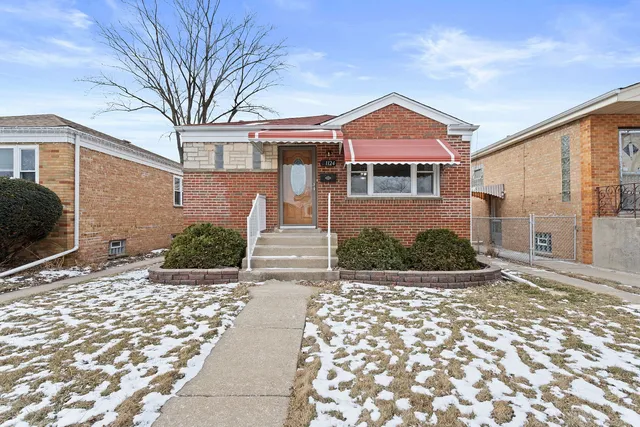 $255,000 | 1124 31st Avenue, Bellwood, IL 60104