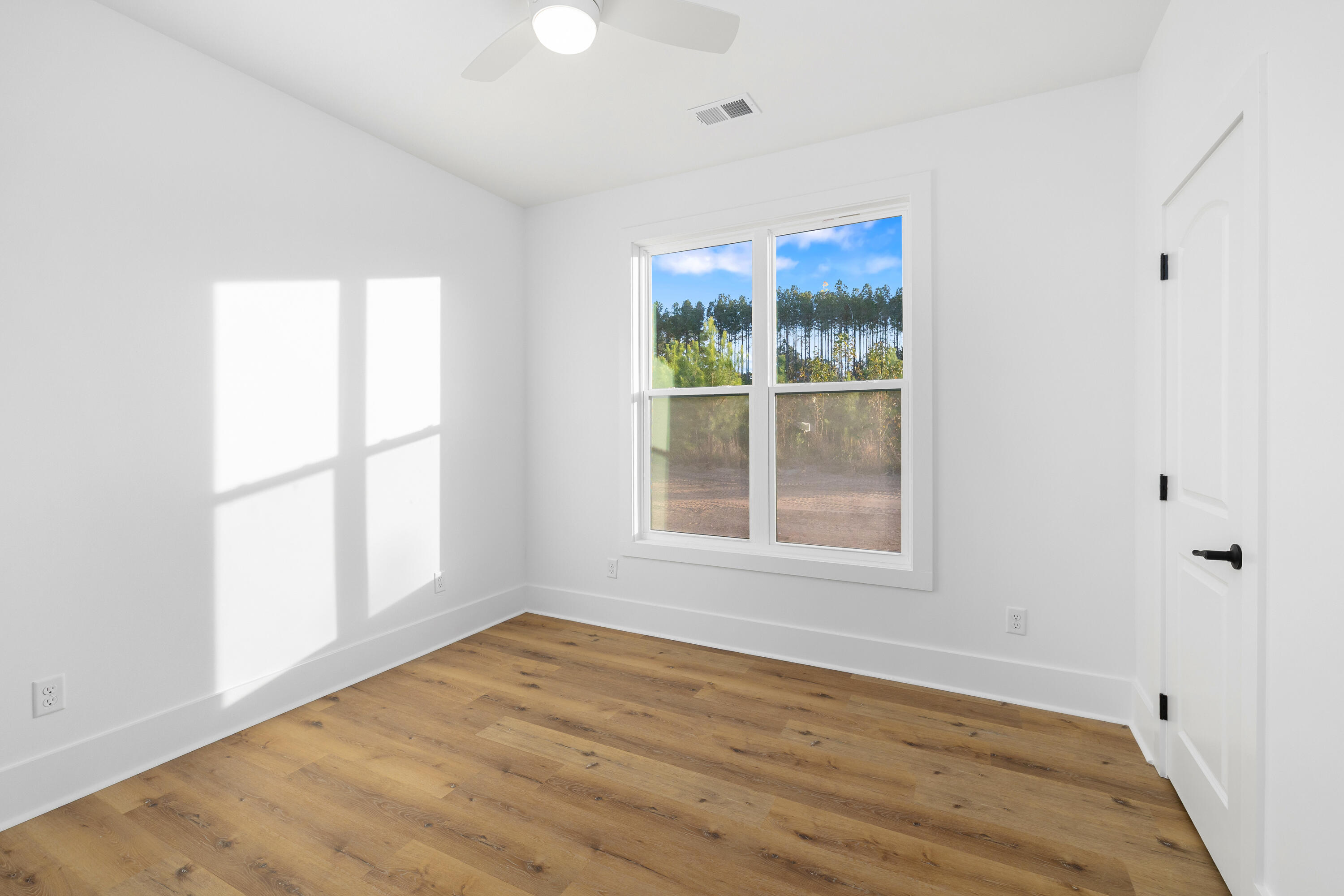 3074 Peach Orchard Road Dalzell, SC 29040 - Photo 22 of 35 Guest Bedroom 1