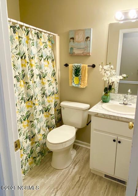 2801 Meadowbrook Road Rocky Mount, NC 27801 - Photo 12 of 19 Hall bath