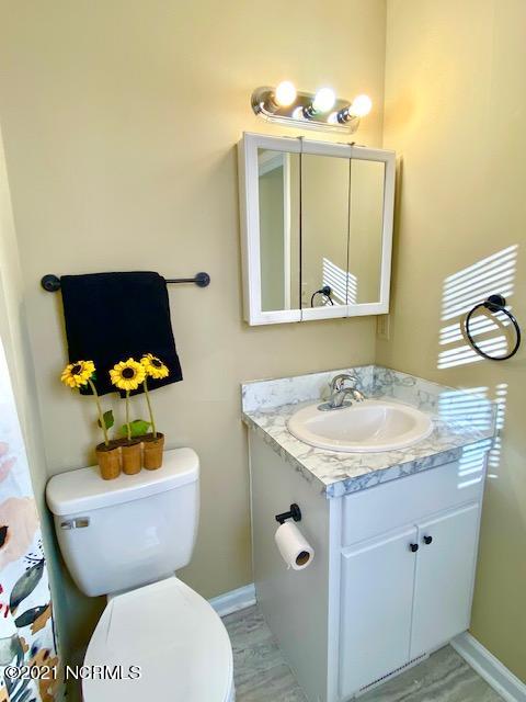 2801 Meadowbrook Road Rocky Mount, NC 27801 - Photo 10 of 19 master Bath2