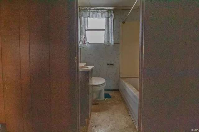 $59,900 | 202 South Columbia Street, Union City, IN 47390