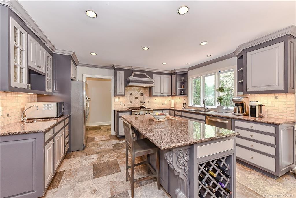 3231 Plantation Road Charlotte, NC 28270 - Photo 11 of 28 Gallery Image 11