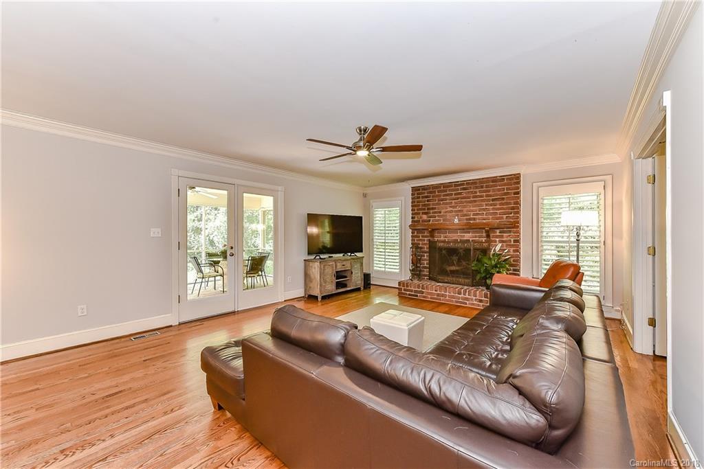 3231 Plantation Road Charlotte, NC 28270 - Photo 8 of 28 Gallery Image 8