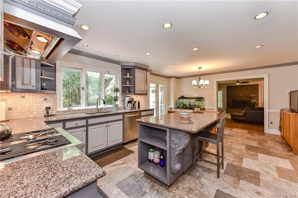 3231 Plantation Road Charlotte, NC 28270 - Photo 10 of 28 Gallery Image 10