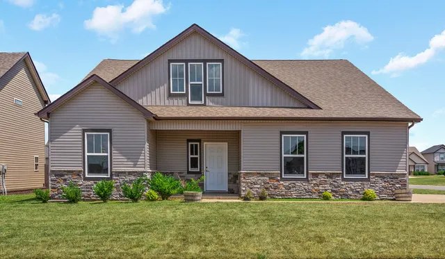 $384,500 | 805 Winslow Street, Clarksville, TN 37042