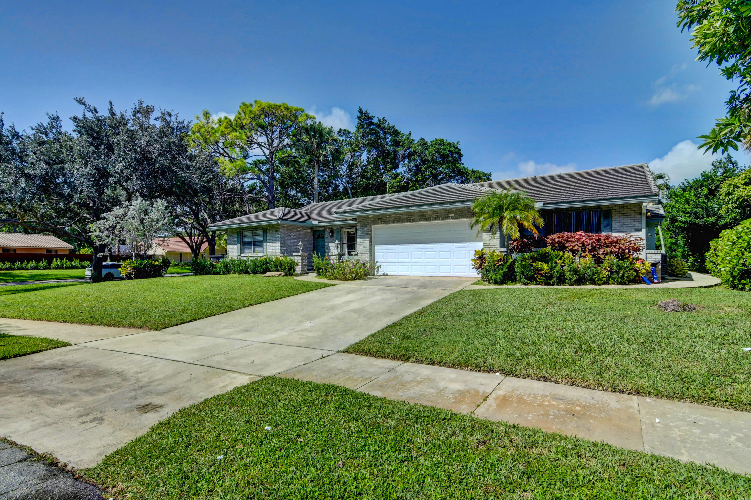 2901 Northwest 24th Terrace Boca Raton, FL 33431 - Photo 3 of 79 22_dsc_3363_4_5_6_7