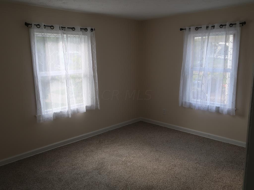 3370 Beulah Road Columbus, OH 43224 - Photo 7 of 20 5