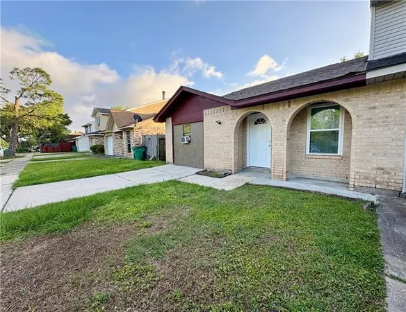 $1,600 | 3014 Destrehan Avenue, Harvey, LA 70058