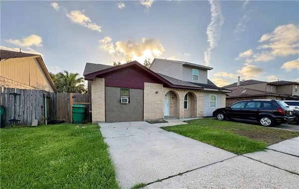 $1,600 | 3014 Destrehan Avenue, Harvey, LA 70058