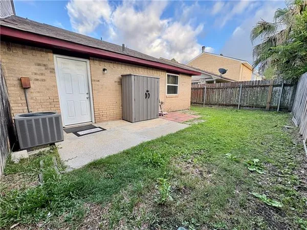 $1,600 | 3014 Destrehan Avenue, Harvey, LA 70058