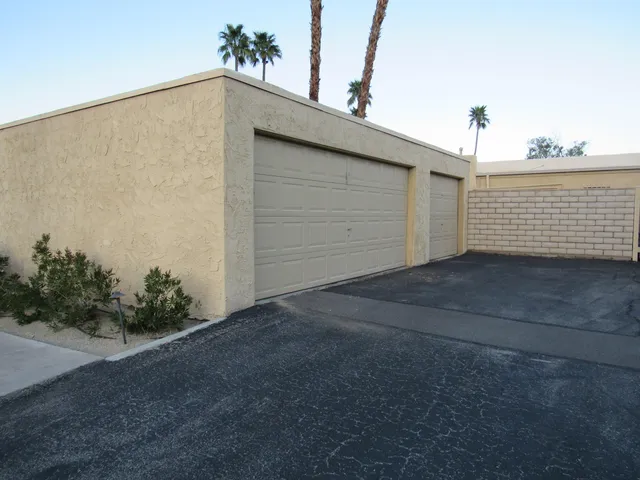 $599,000 | 48440 Racquet Lane, Palm Desert, CA 92260