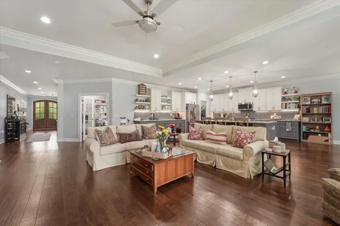 $870,000 | 163 Dudala Way, Loudon, TN 37774