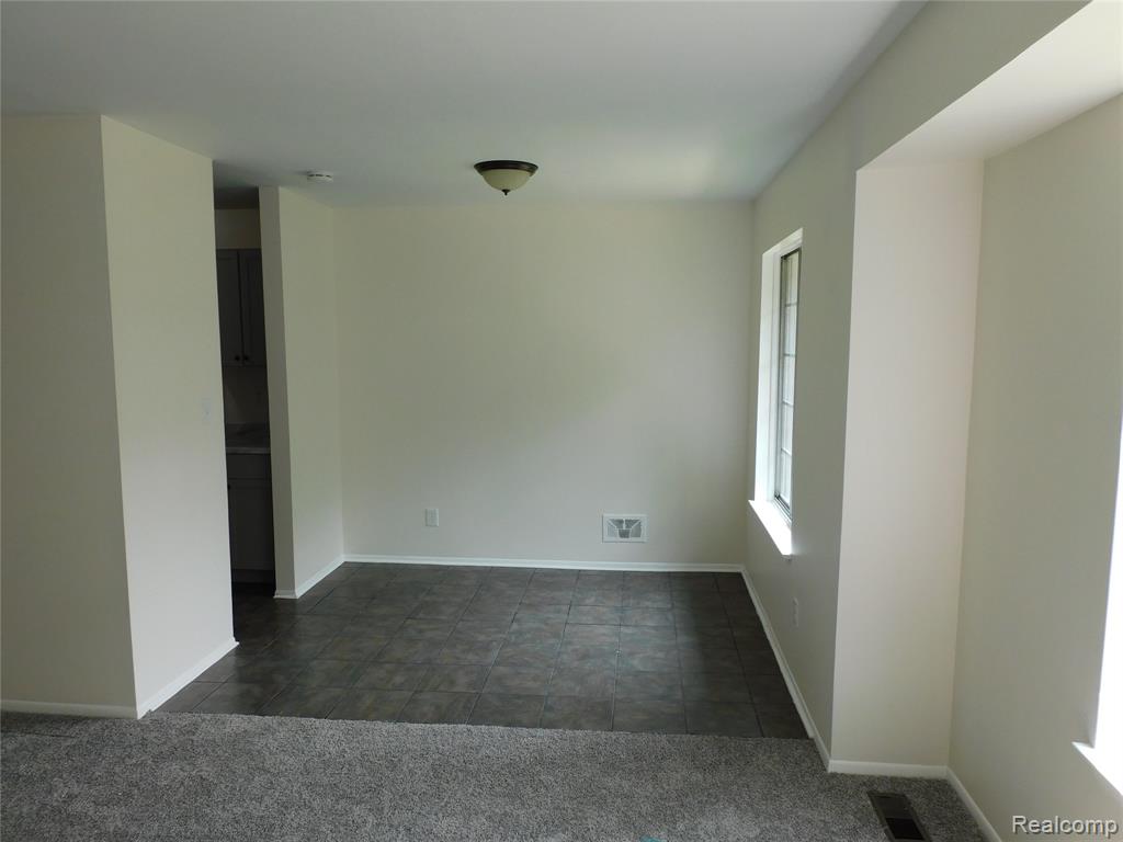 30268 Southfield Road, Unit 229 Southfield, MI 48076 - Photo 6 of 12