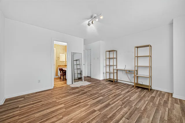 $3,950 | 14107 Glasgow Place, Houston, TX 77077