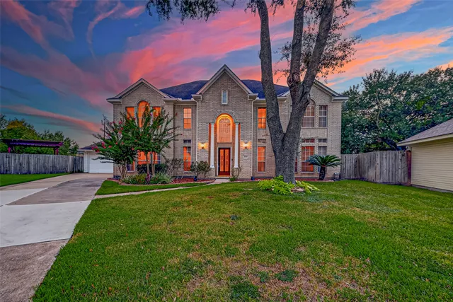 $3,950 | 14107 Glasgow Place, Houston, TX 77077