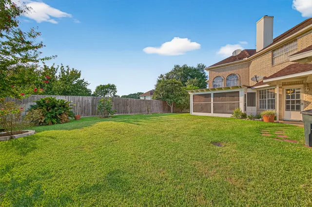 $3,950 | 14107 Glasgow Place, Houston, TX 77077