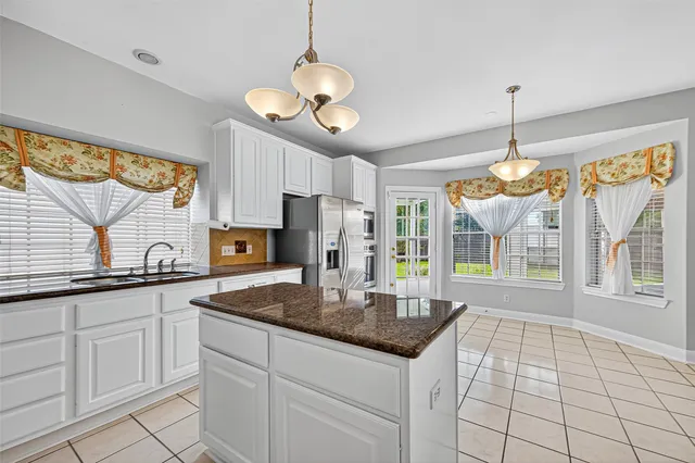 $3,950 | 14107 Glasgow Place, Houston, TX 77077