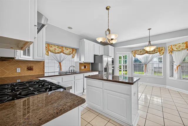 $3,950 | 14107 Glasgow Place, Houston, TX 77077