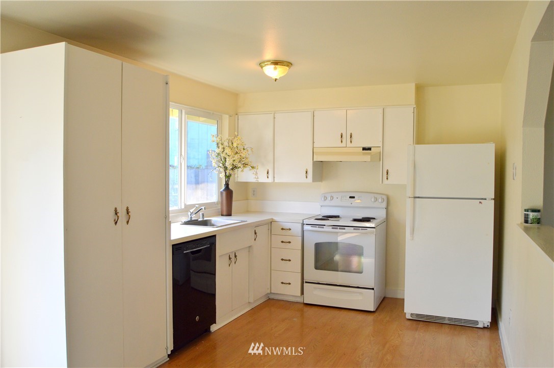 910 Gregory Way Southeast Lacey, WA 98513 - Photo 11 of 18 Gallery Image 11